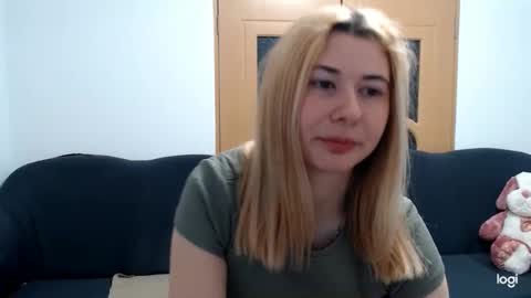 Snapshot of dianasmiey7 chatting on 03.08.25 dianasmiey7 online show from 03.08.25