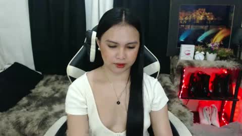 Snapshot of diane_intownx chatting on 01.20.25 Diane online show from 01.20.25