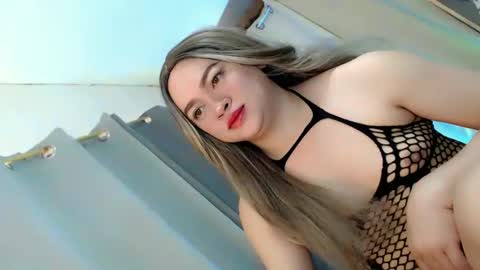 Snapshot of dianne_horny chatting on 03.22.26 Dianne online show from 03.22.26