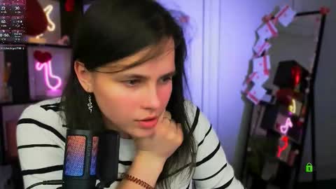 Snapshot of diara_ti chatting on 02.14.26 diara ti online show from 02.14.26