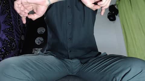 DICAPRIO online show from 12.05.24