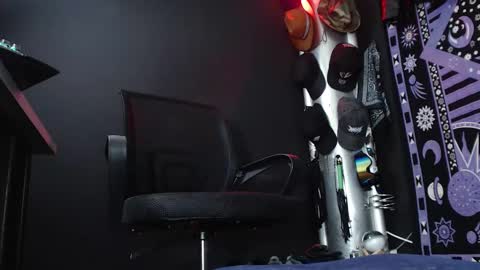 DICAPRIO online show from 03.12.25