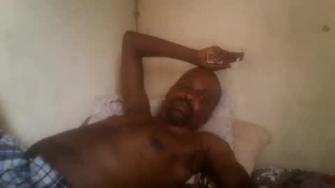 Snapshot of dickdaxxx chatting on 01.16.25 dickdaxxx online show from 01.16.25