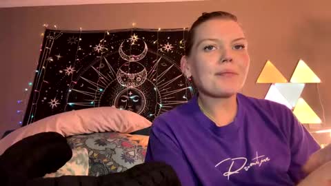 Snapshot of dickeddownsouth chatting on 12.29.24 Beau online show from 12.29.24