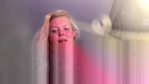 Snapshot of dickeddownsouth chatting on 10.26.25 Beau online show from 10.26.25