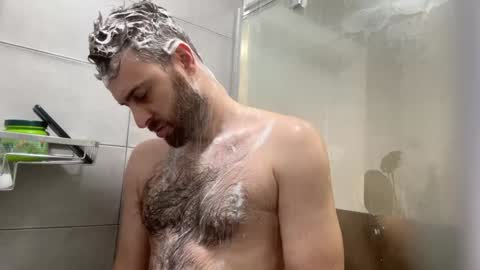 Snapshot of dickjulian chatting on 12.31.24 Im Julian all cum shot videos here online show from 12.31.24