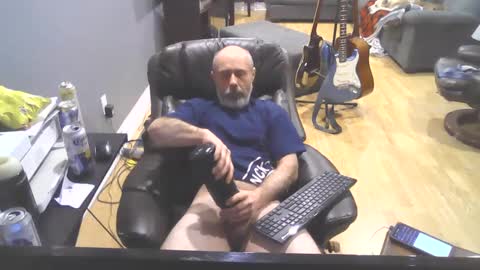 Snapshot of dickrb1984 chatting on 02.12.25 dickrb1984 online show from 02.12.25