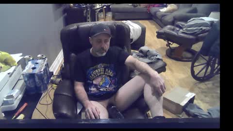 Snapshot of dickrb1984 chatting on 02.17.25 dickrb1984 online show from 02.17.25