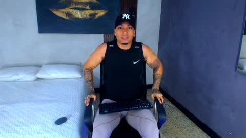 Snapshot of diego__cruz chatting on 01.12.25 Diego online show from 01.12.25