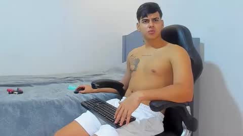 DIEGO CAZAS online show from 02.08.25