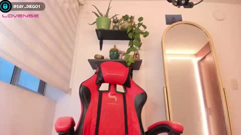 Diego lat online show from 12.04.25