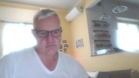 Snapshot of diego_riv71 chatting on 10.31.25 Diego ITA 71 online show from 10.31.25