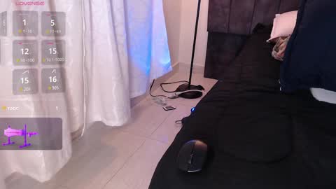 Snapshot of diegoarctic chatting on 03.08.25 alexander online show from 03.08.25