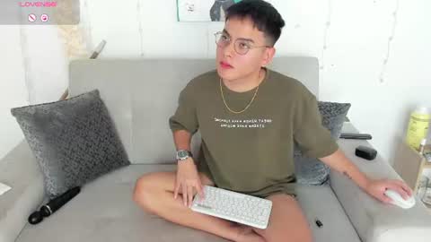Diego Robles online show from 07.12.26