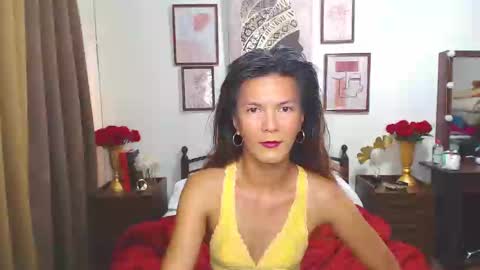 Dennesse online show from 12.04.24