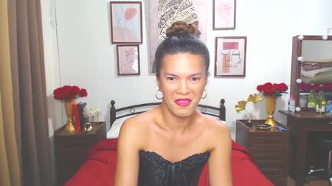 Dennesse online show from 12.08.24