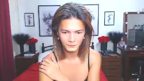 Dennesse online show from 11.06.25