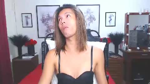 Dennesse online show from 12.15.25