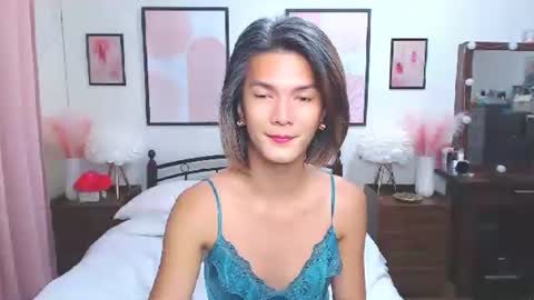 Dennesse online show from 02.08.26