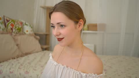 Sophie online show from 04.04.26