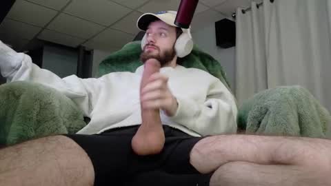 Snapshot of digbicknik chatting on 02.12.26 digbicknik online show from 02.12.26