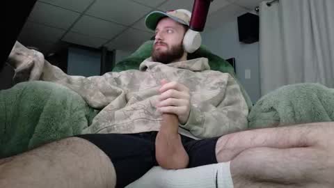 Snapshot of digbicknik chatting on 02.18.26 digbicknik online show from 02.18.26