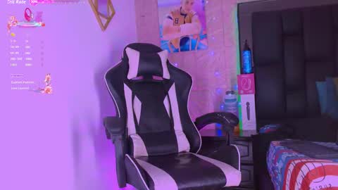 Snapshot of dilam_alfonzo chatting on 10.31.25 Dilan online show from 10.31.25