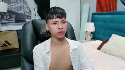  DILAN online show from 12.21.25