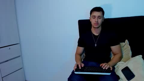 Snapshot of dilan_coy chatting on 03.07.25 Dilan Coy online show from 03.07.25