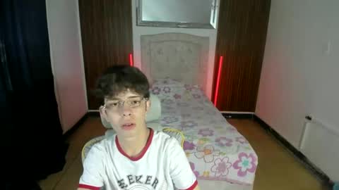 Snapshot of dilan_orduz chatting on 10.21.25 Dilan Orduz online show from 10.21.25