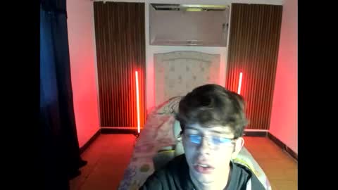 Snapshot of dilan_orduz chatting on 10.25.25 Dilan Orduz online show from 10.25.25