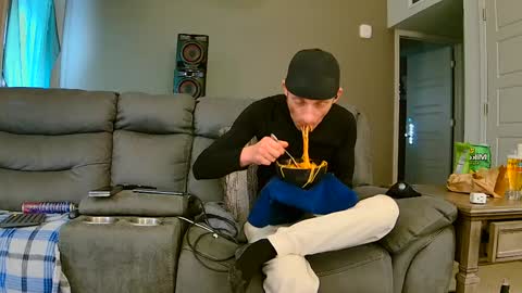Dilldough405 online show from 12.02.24