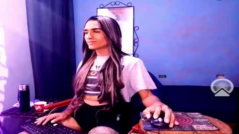 Di Marieth online show from 02.26.25