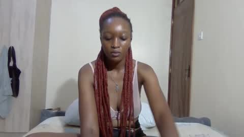 Snapshot of dime213 chatting on 10.24.25 Dime online show from 10.24.25