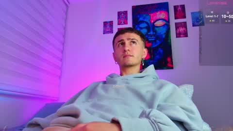 Julian Independent Model online show from 04.15.26