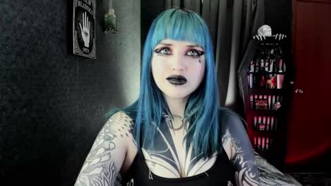 Snapshot of dimmuanddarkness chatting on 02.12.25 dimmuanddarkness online show from 02.12.25
