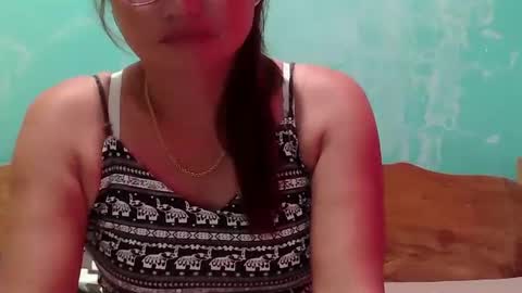Snapshot of dimple_42 chatting on 01.29.25 Dimple online show from 01.29.25