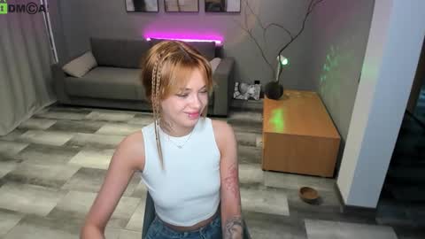 Snapshot of din_star chatting on 03.28.26 Dina online show from 03.28.26