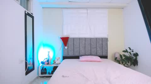 DINA online show from 12.18.25