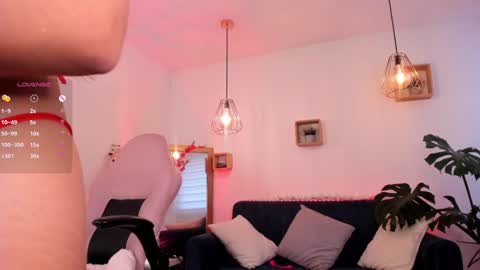   online show from 02.04.25