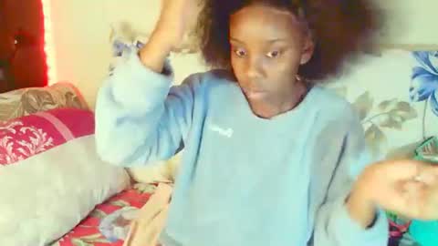 Snapshot of dinnydakrazx chatting on 09.20.25 dinnydakrazx online show from 09.20.25