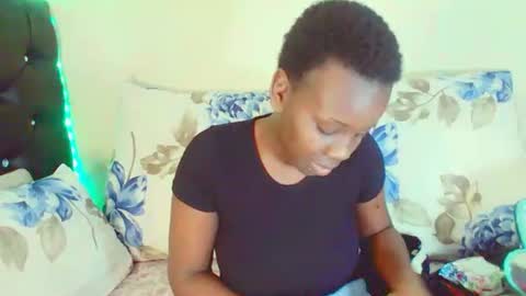 Snapshot of dinnydakrazx chatting on 10.20.25 dinnydakrazx online show from 10.20.25