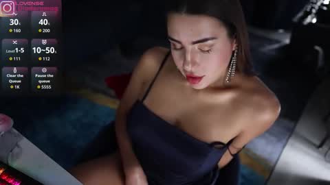 Diodora Magenta online show from 09.12.25