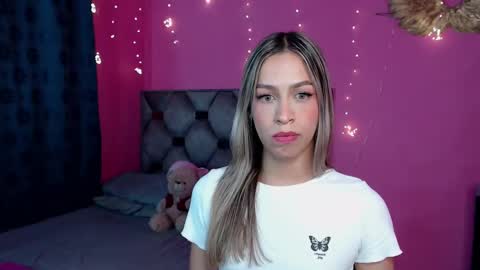 Snapshot of dione_sexyy chatting on 12.24.24 IG dionemontecarlo19 online show from 12.24.24