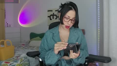 Anglica A online show from 11.16.25