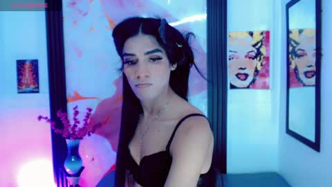 Diosiris Riannys online show from 04.06.26