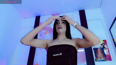 Snapshot of diosiris_riannys chatting on 07.13.26 Diosiris Riannys online show from 07.13.26