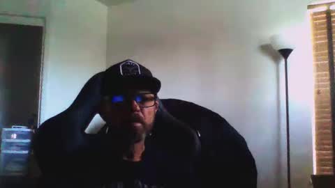 Snapshot of dirtrider15 chatting on 04.05.26 dirtrider15 online show from 04.05.26