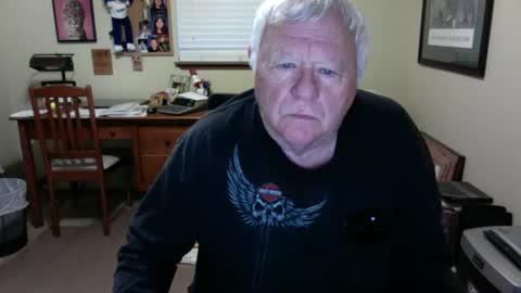 dirtrider195080438 online show from 05.22.26