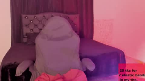 Violet online show from 11.13.25